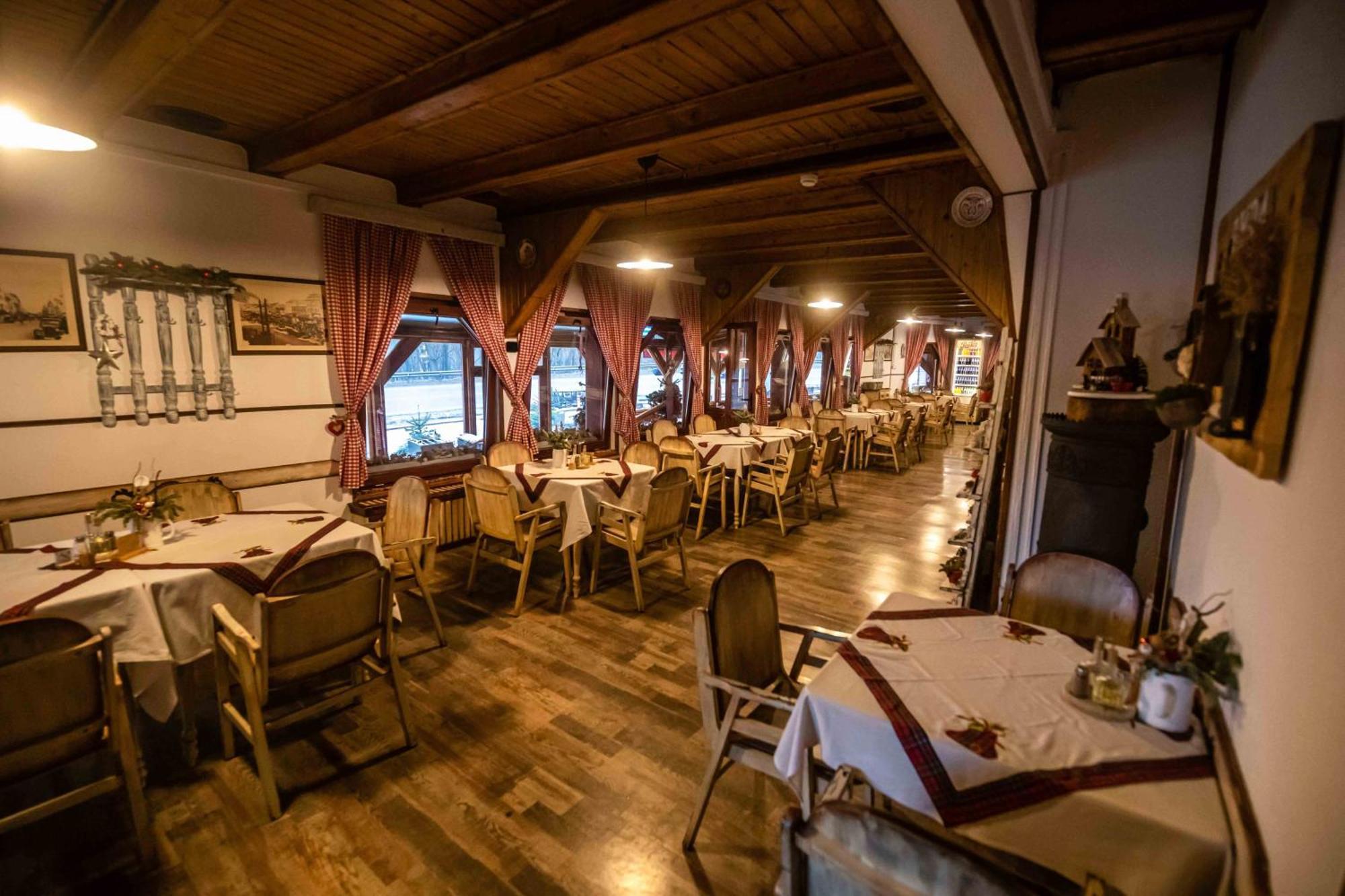 Restaurant Lyra Pensión *